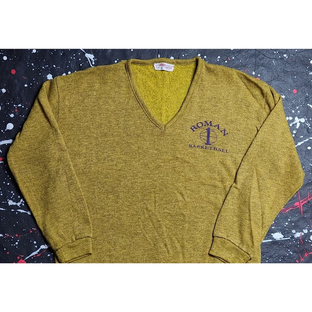 Vintage 1950s Champion men's mustard Roman Catholic basketball v-neck sweater XL - Picture 2 of 7